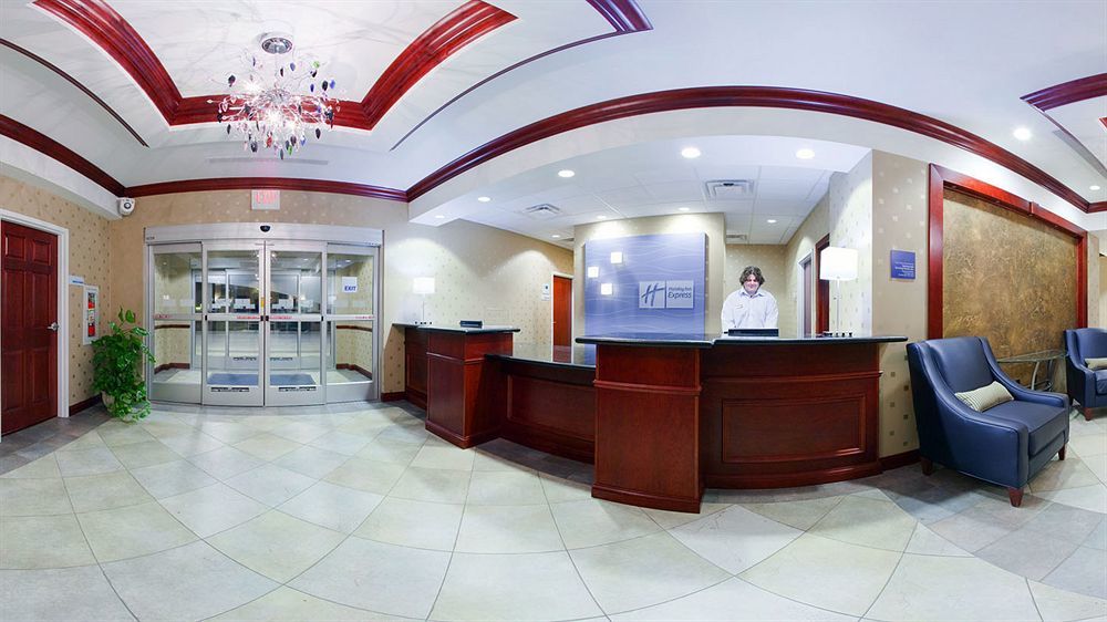 Holiday Inn Express - Bentleyville Bagian luar foto