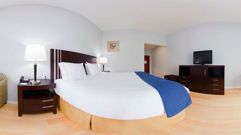 Holiday Inn Express - Bentleyville Bagian luar foto